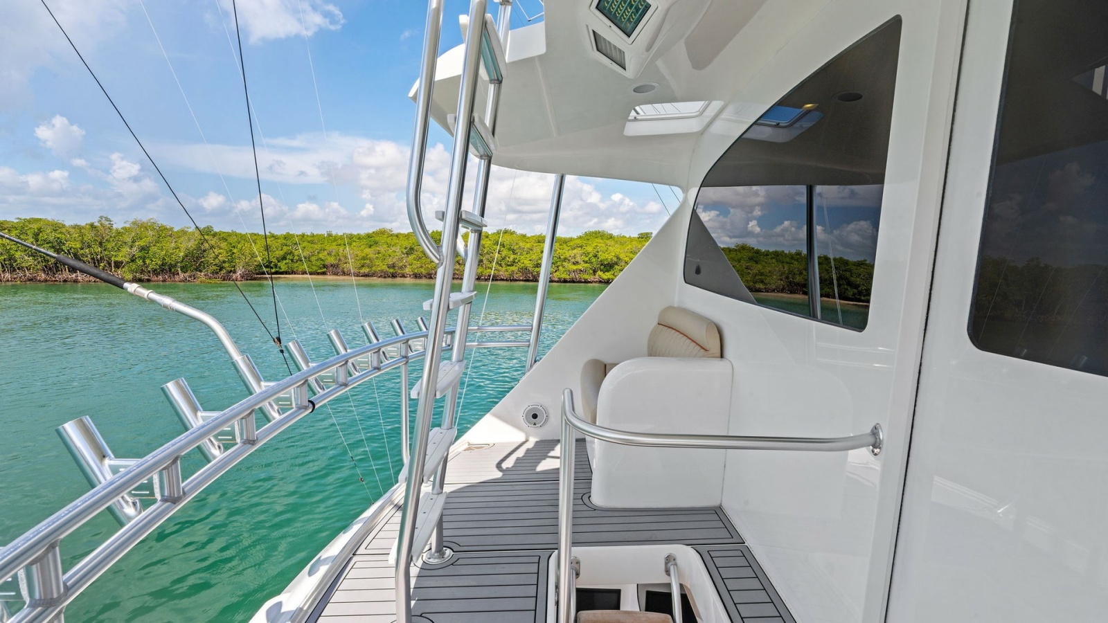 2016 Viking 80 Enclosed Bridge- FRIGATE- Enclosed Bridge Mezzanine