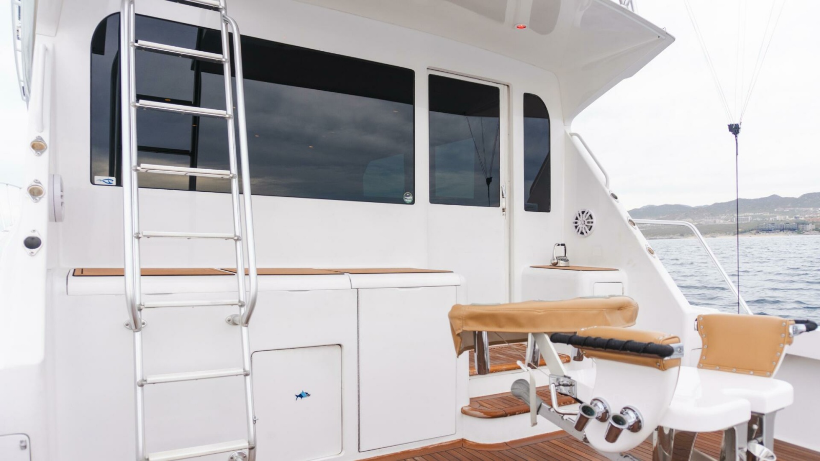55' 2000 Viking 55 Convertible