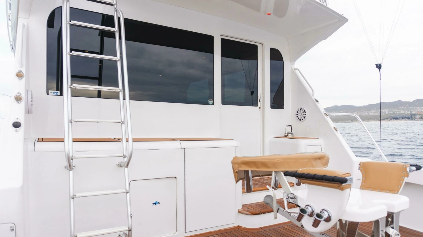 2000 Viking 55 Convertible photo 21