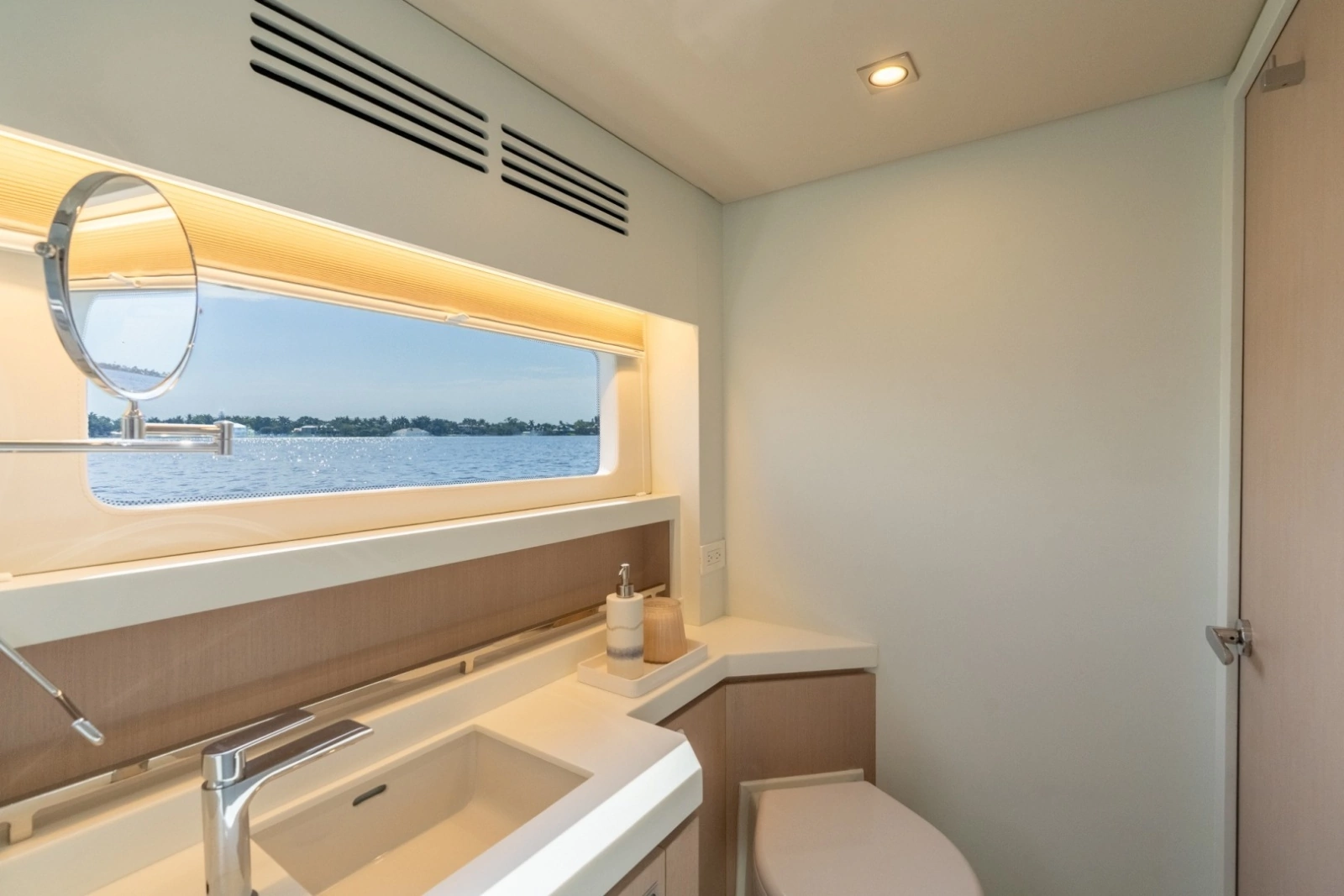 Two Oceans 555-