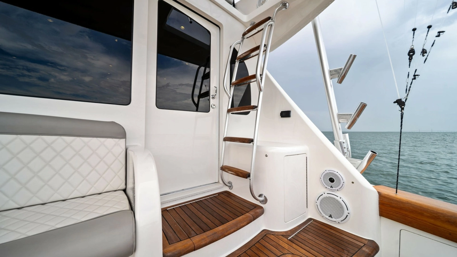 Flybridge Access and Aft Seating Area