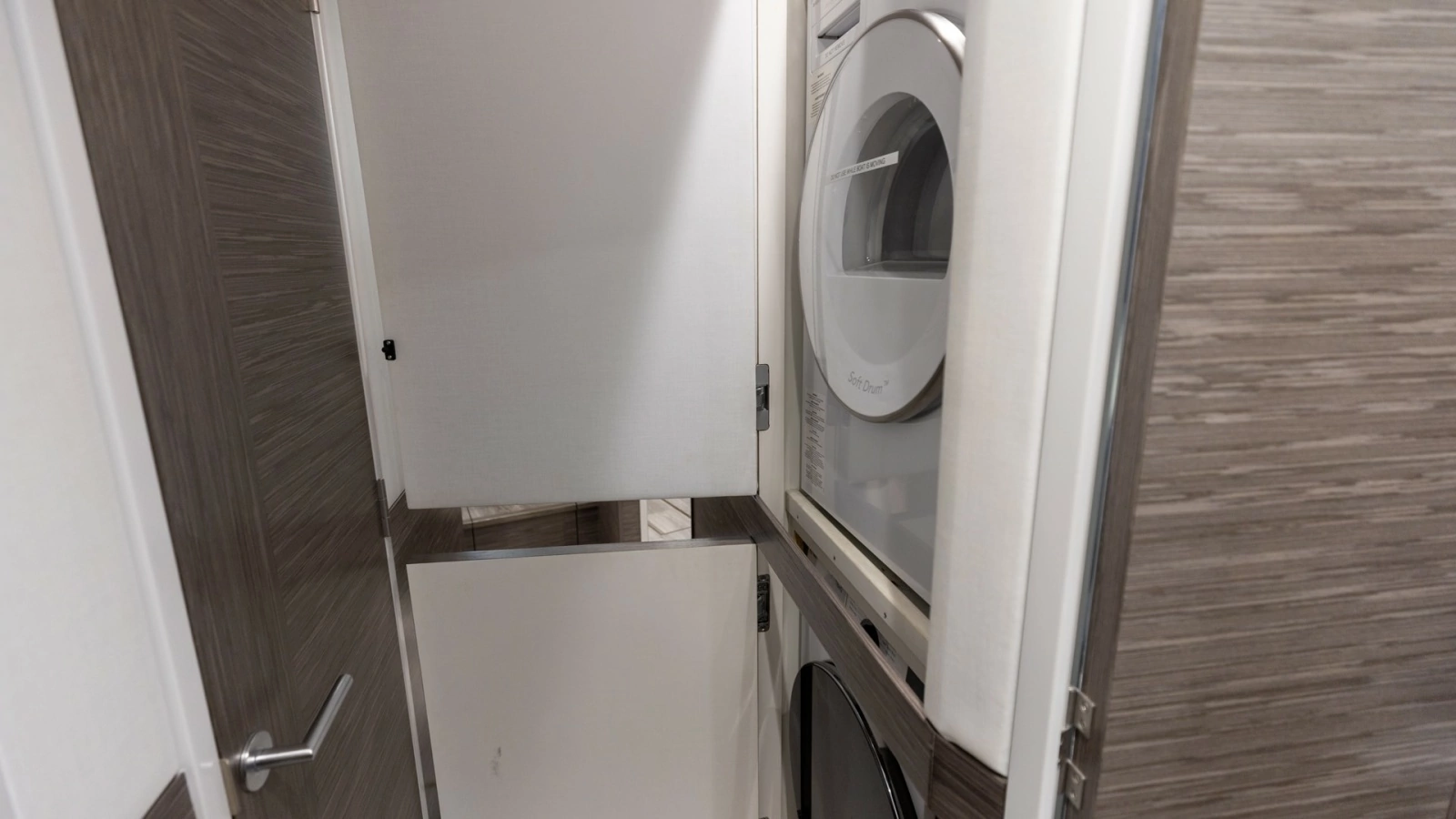 2021 65 Hatteras GT On the DL Laundry