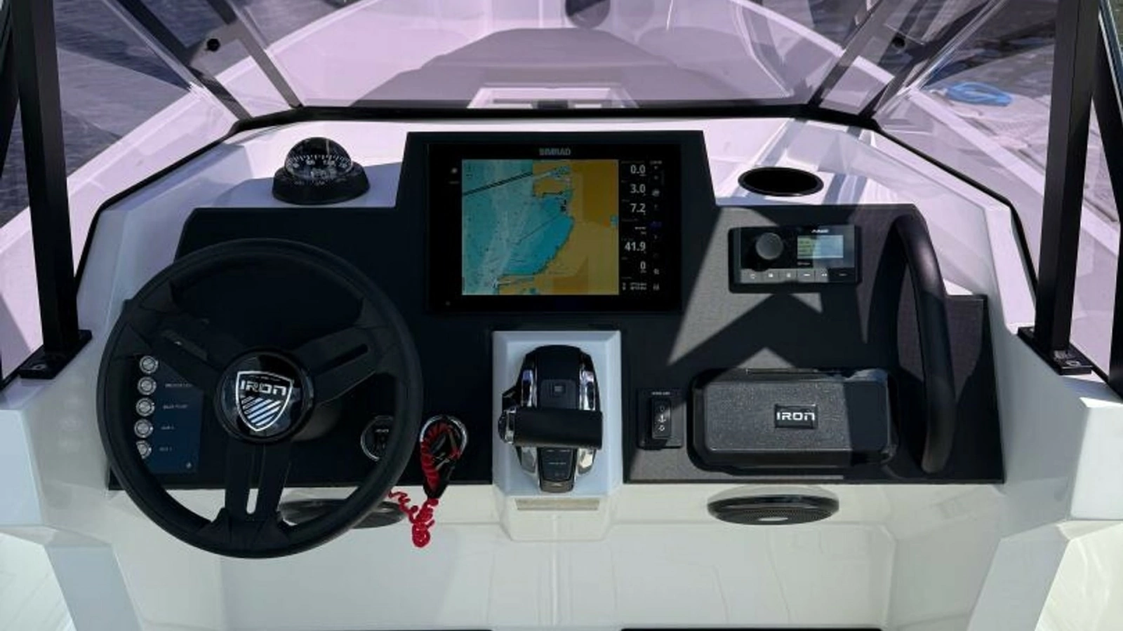 2024 Iron 27 Center Console