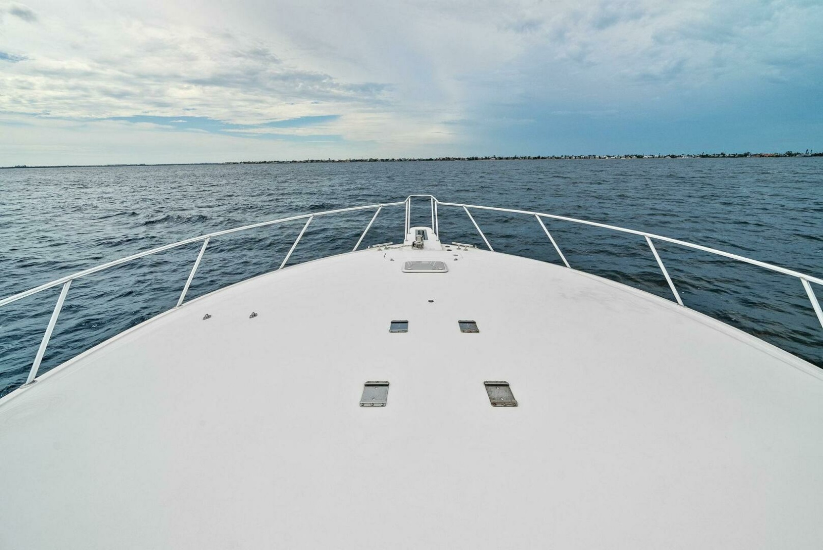 61' 2006 Viking 61 Convertible
