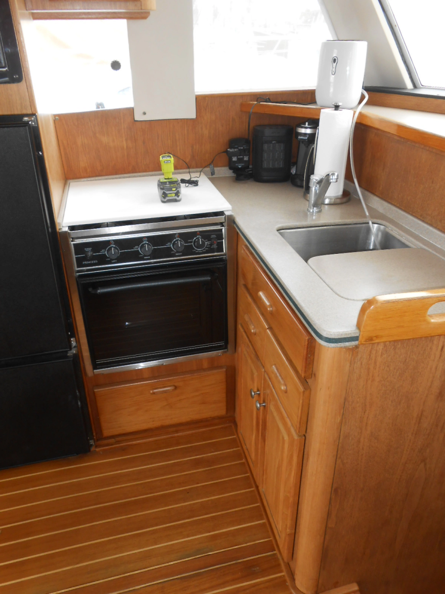 1997 Mainship 350