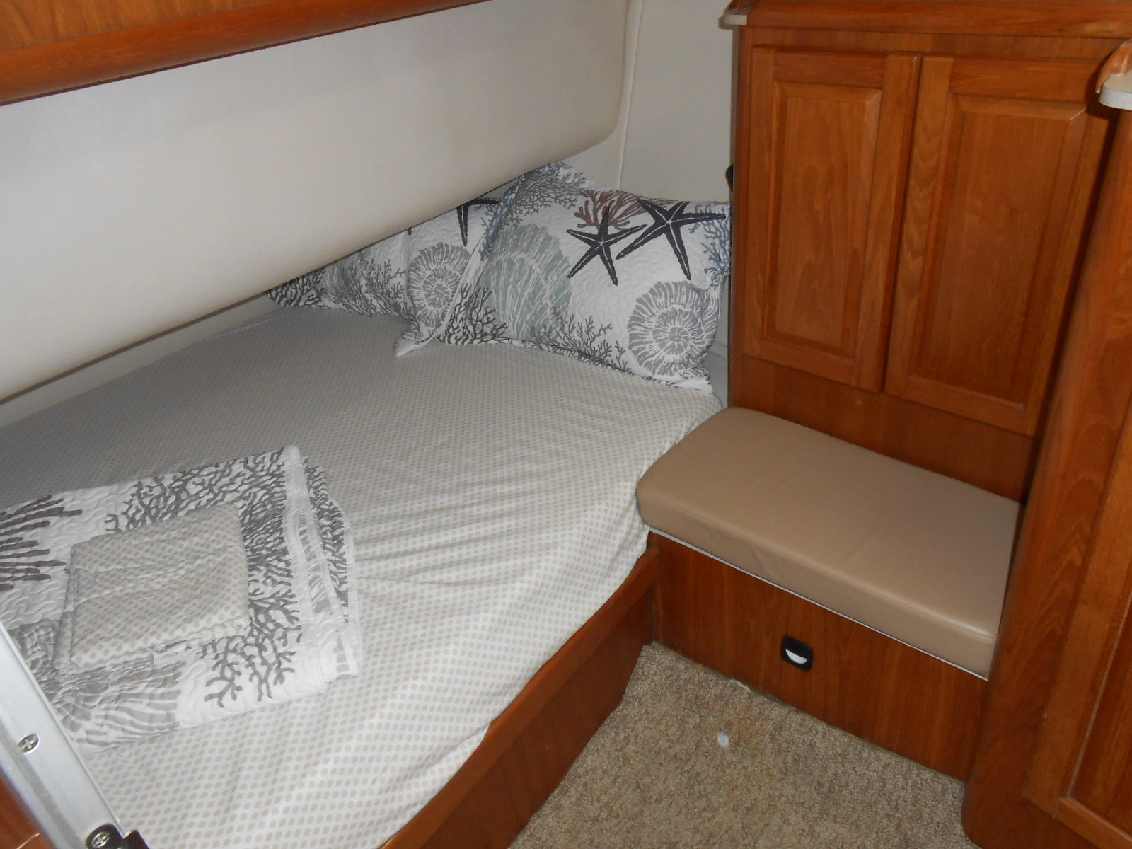 1997 Mainship 350