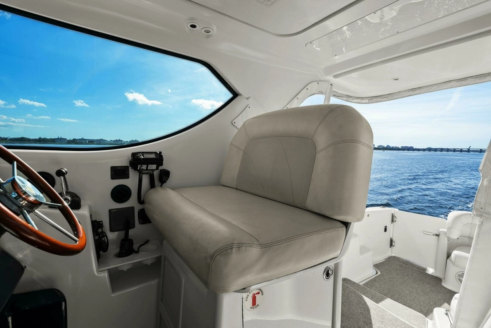 2007 Tiara Yachts 4300 Sovran - Helm/Electronics 