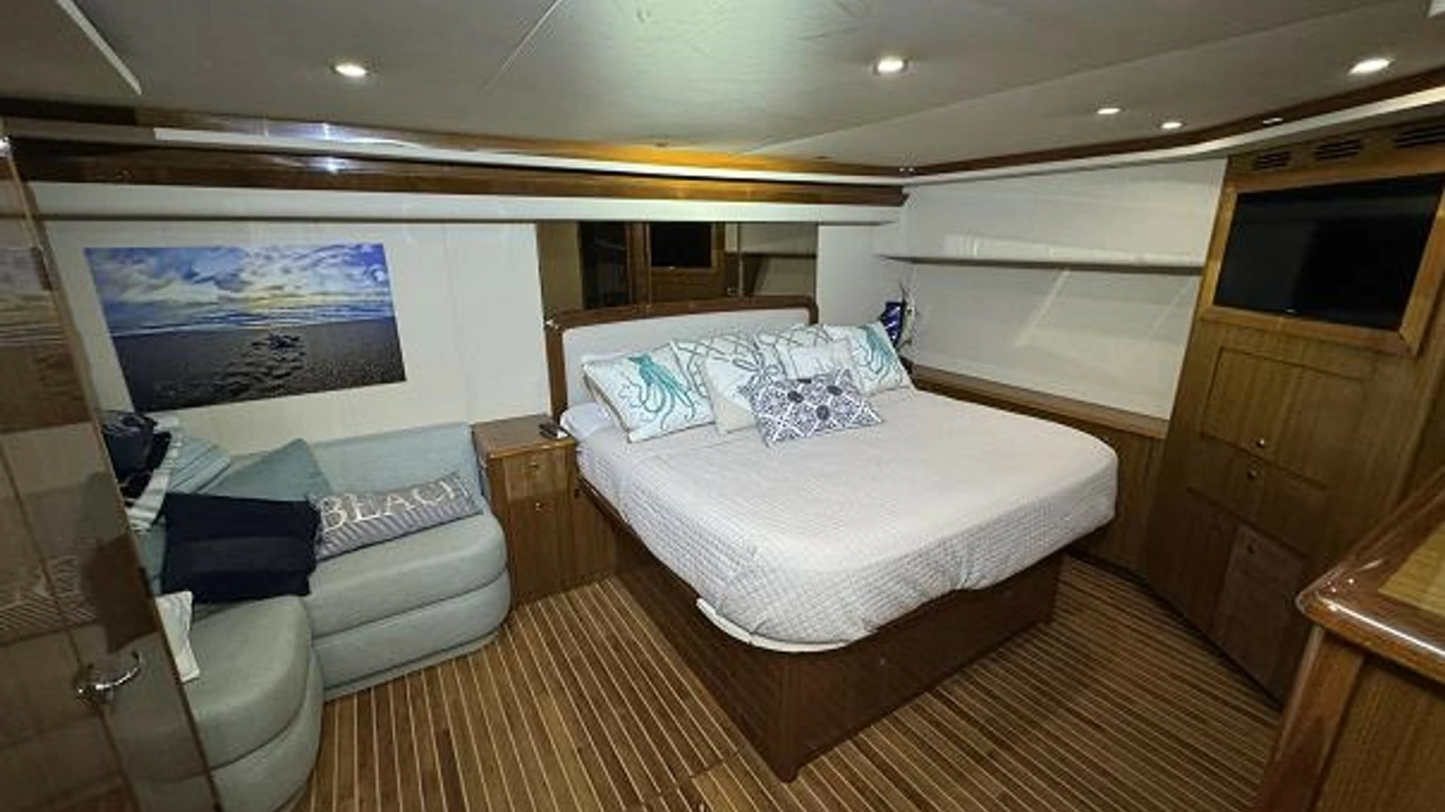 2007 74 Viking 74 Enclosed Bridge Never Settle - Master Stateroom