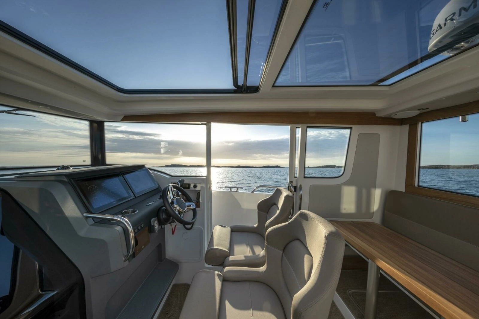 2027 Nimbus Commuter 9 30ft Nimbus Yacht For Sale