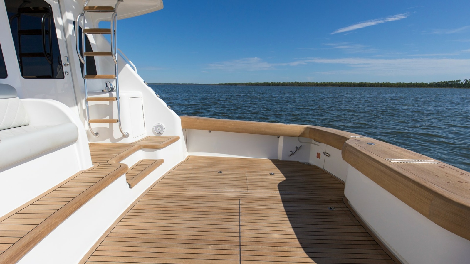 Spacious Teak Aft Deck