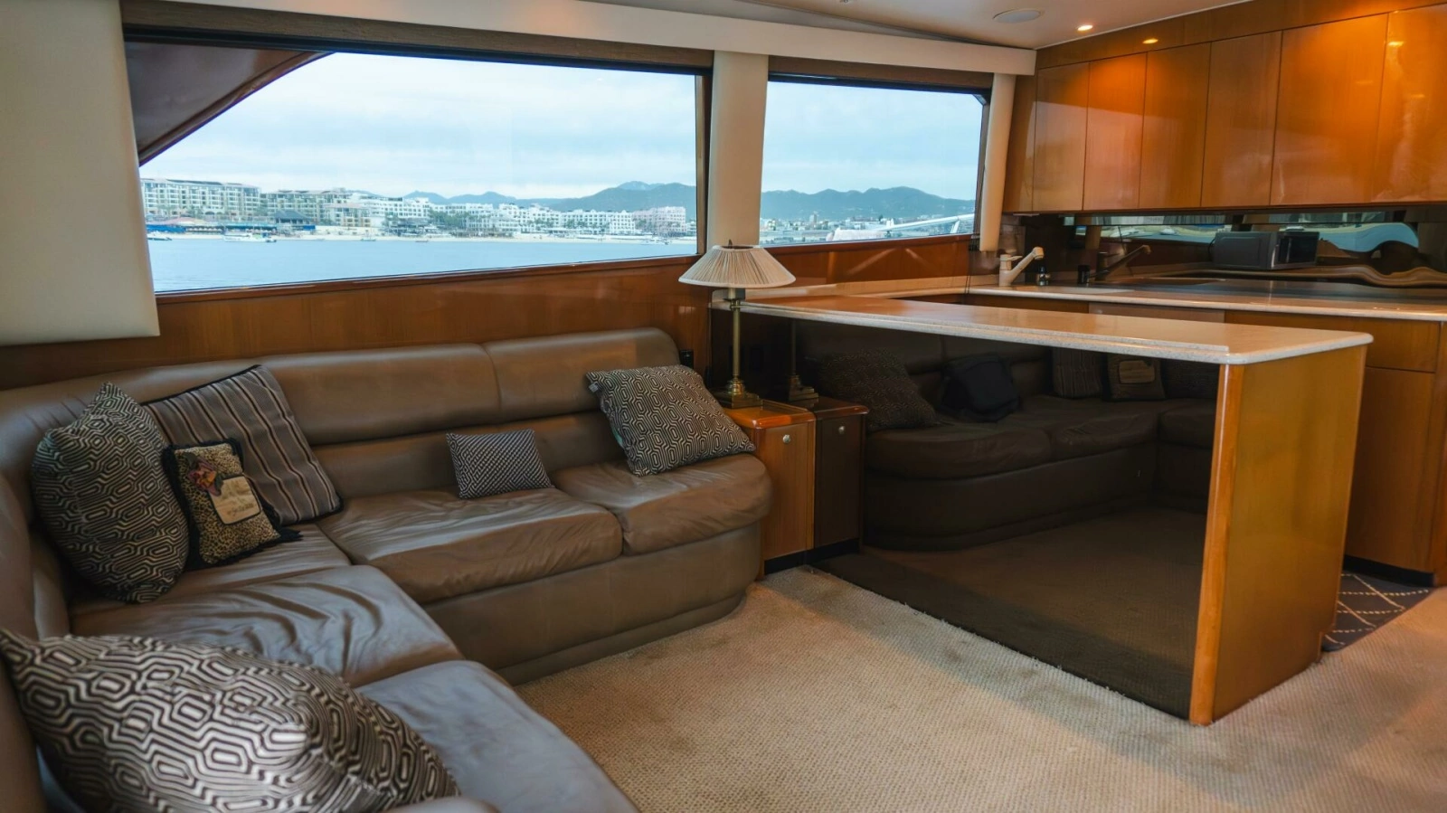 2000 Viking 55 Convertible photo 9