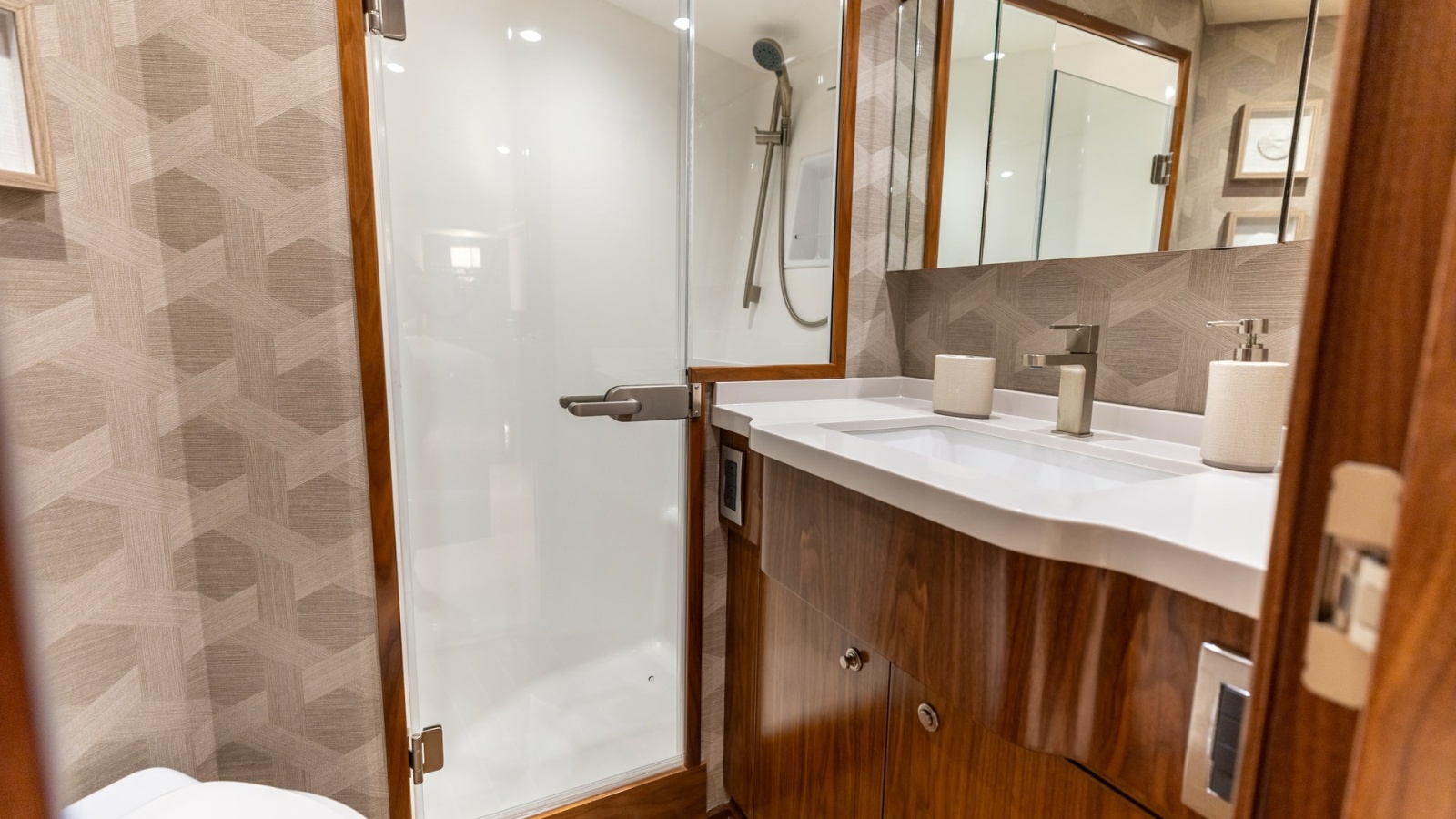Elegant Ensuite Bathroom