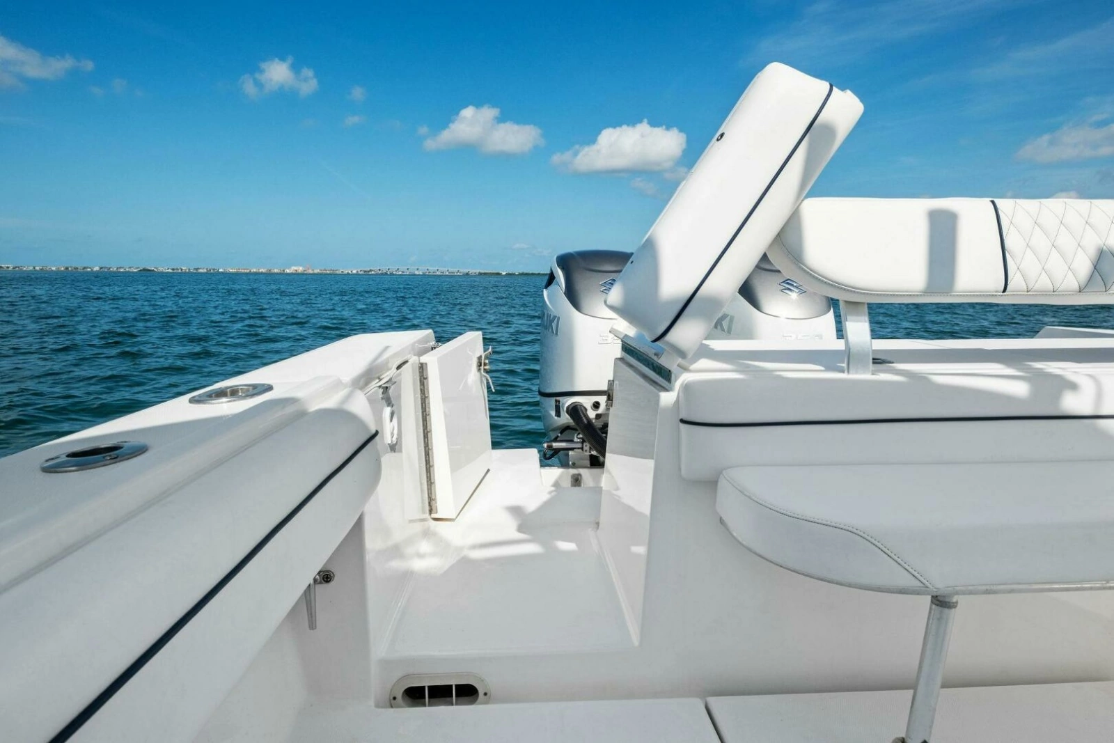 2012 Regulator 32