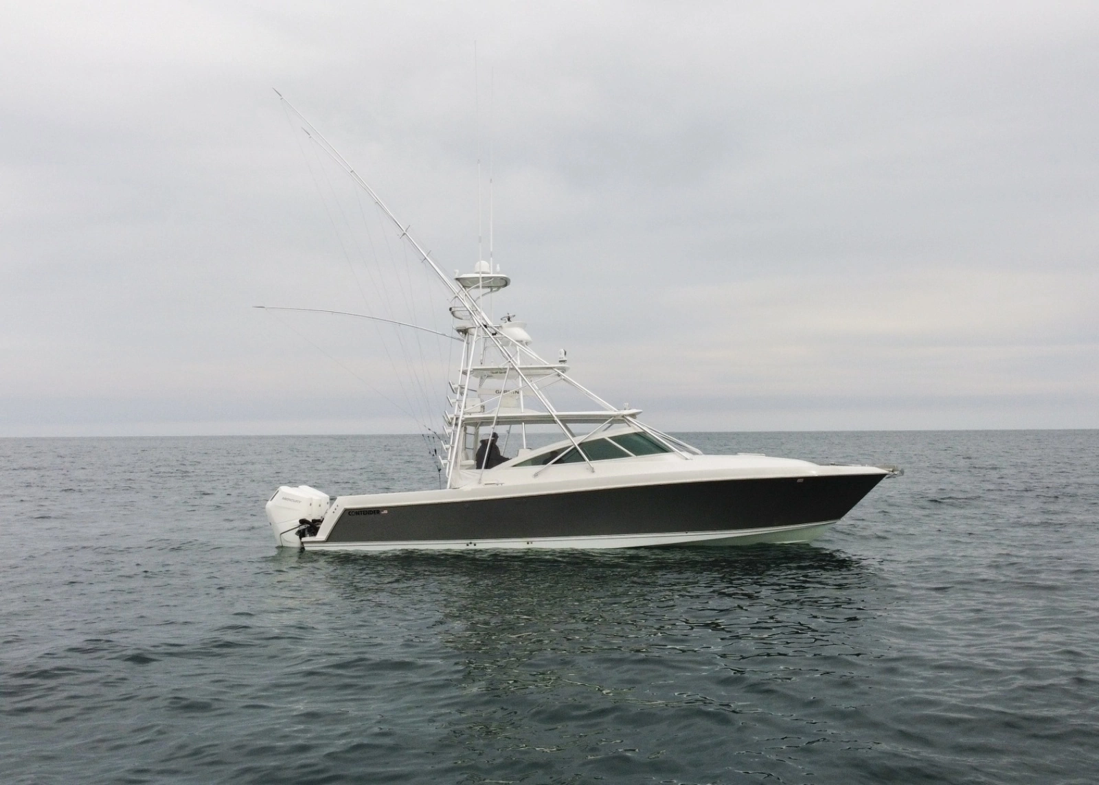 2011 Contender 40 Express