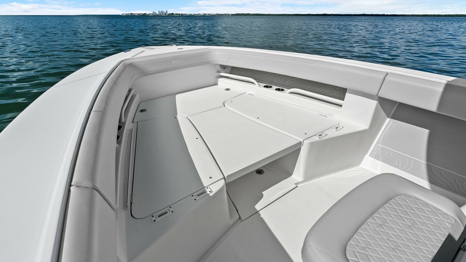 Spacious Bow Seating Area
