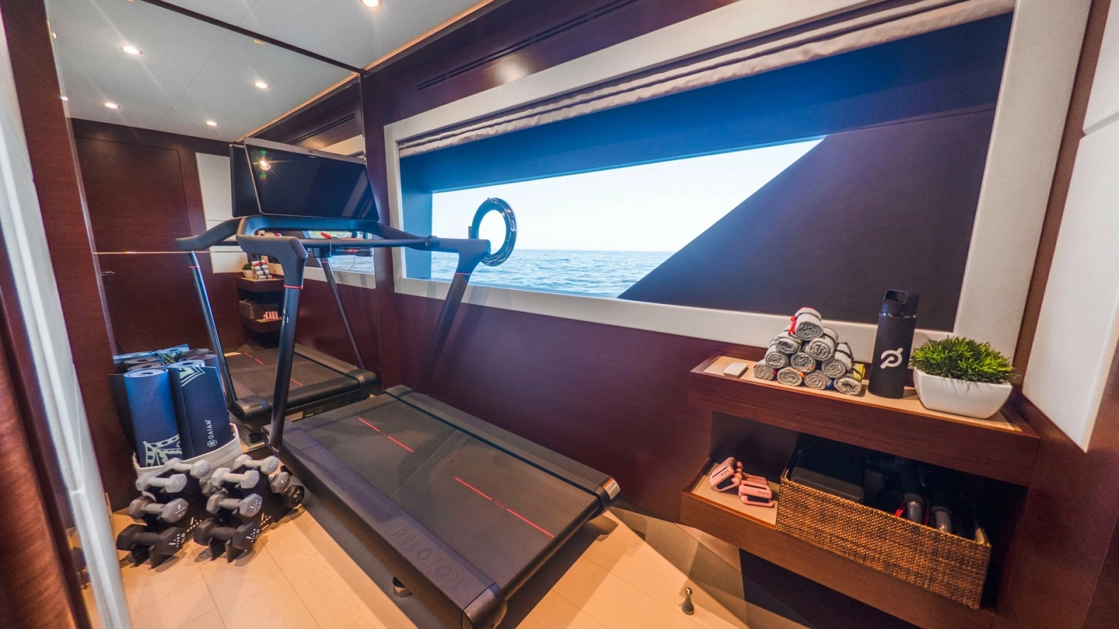 Galati-LONESTAR-GymLaundry2