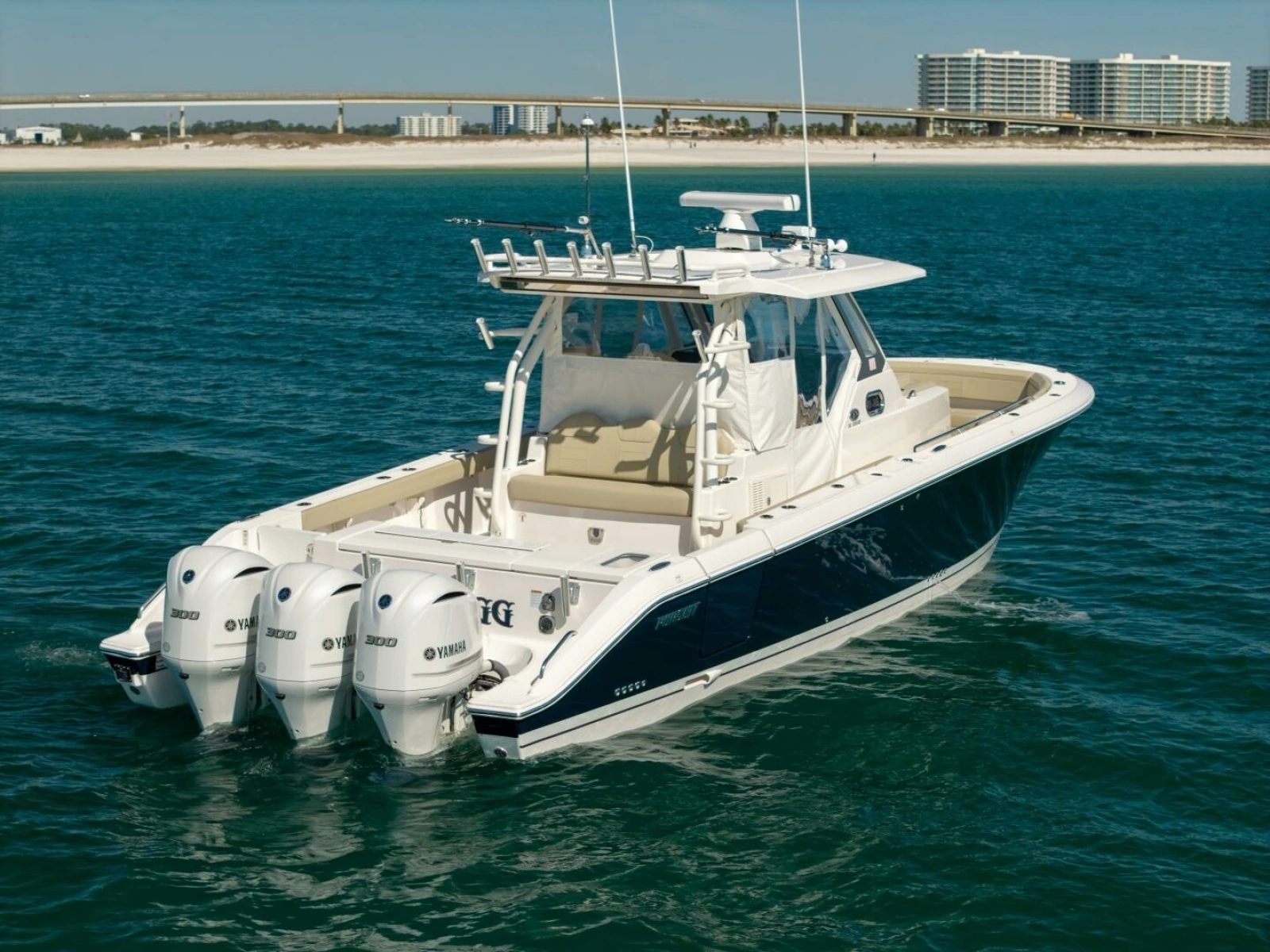 2019 Pursuit S 368 Moon Dogg Stern