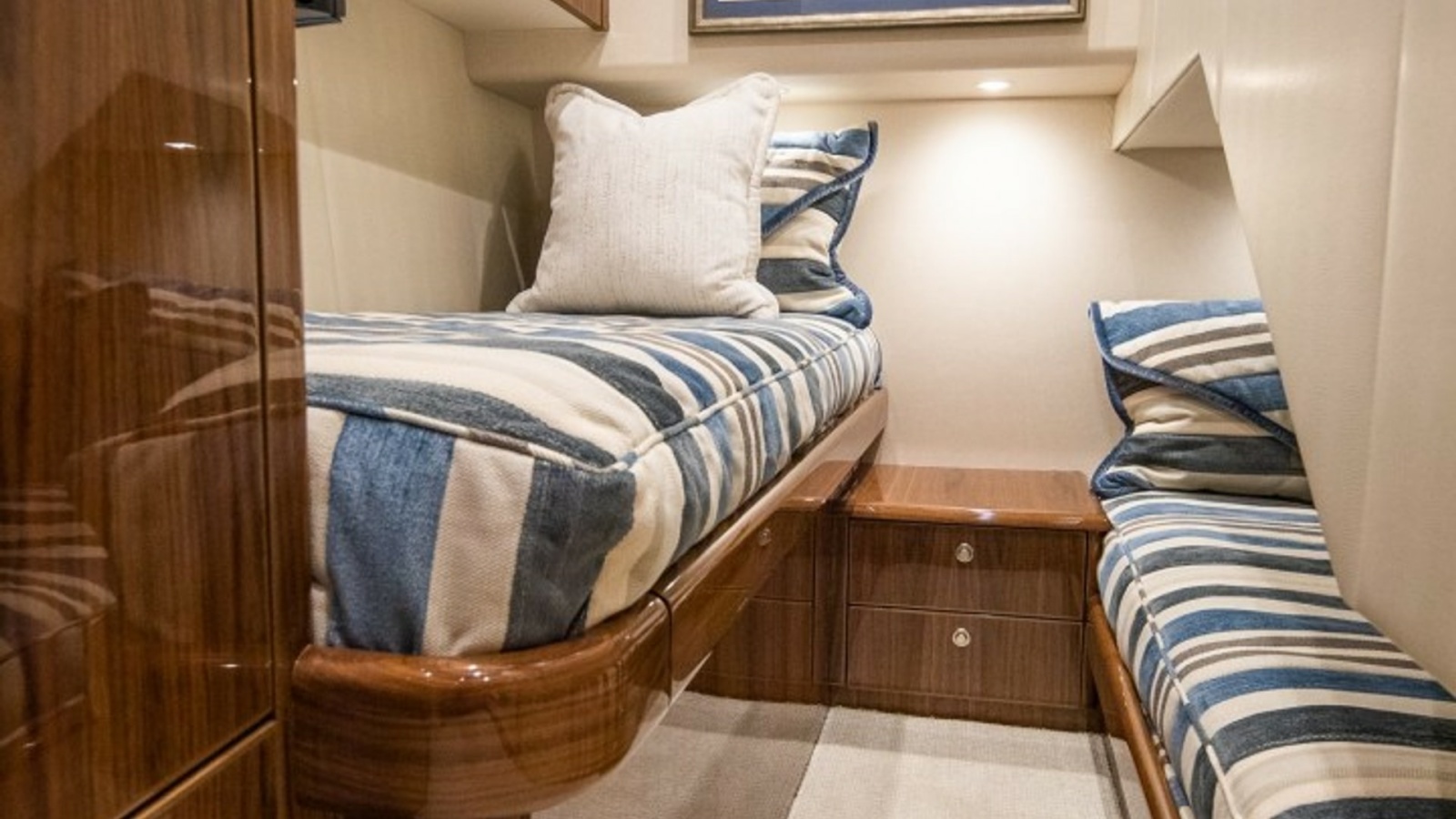58' 2020 Viking 58 Convertible