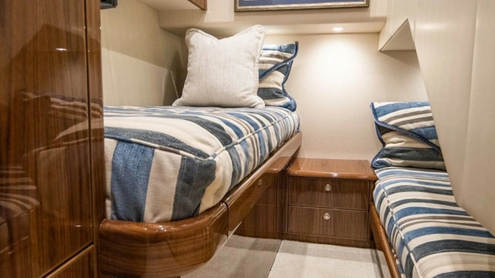 Guest Stateroom with Twin Berths