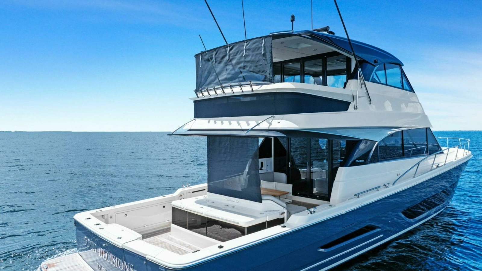 2025 Maritimo M600 