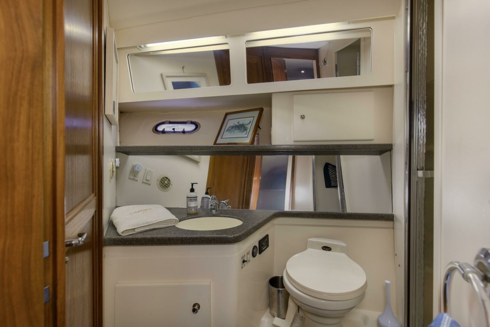 44' 1997 Carver 445 Aft Cabin