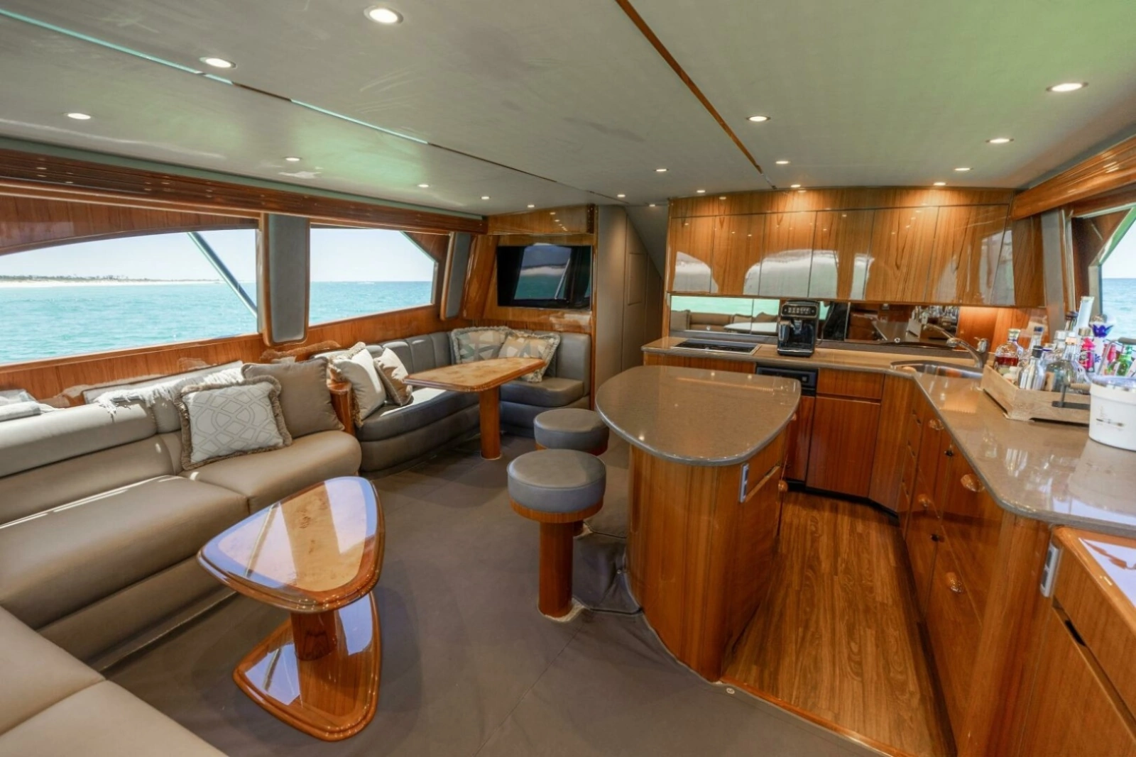 2015 Viking 62 Convertible- Gas Money- Salon