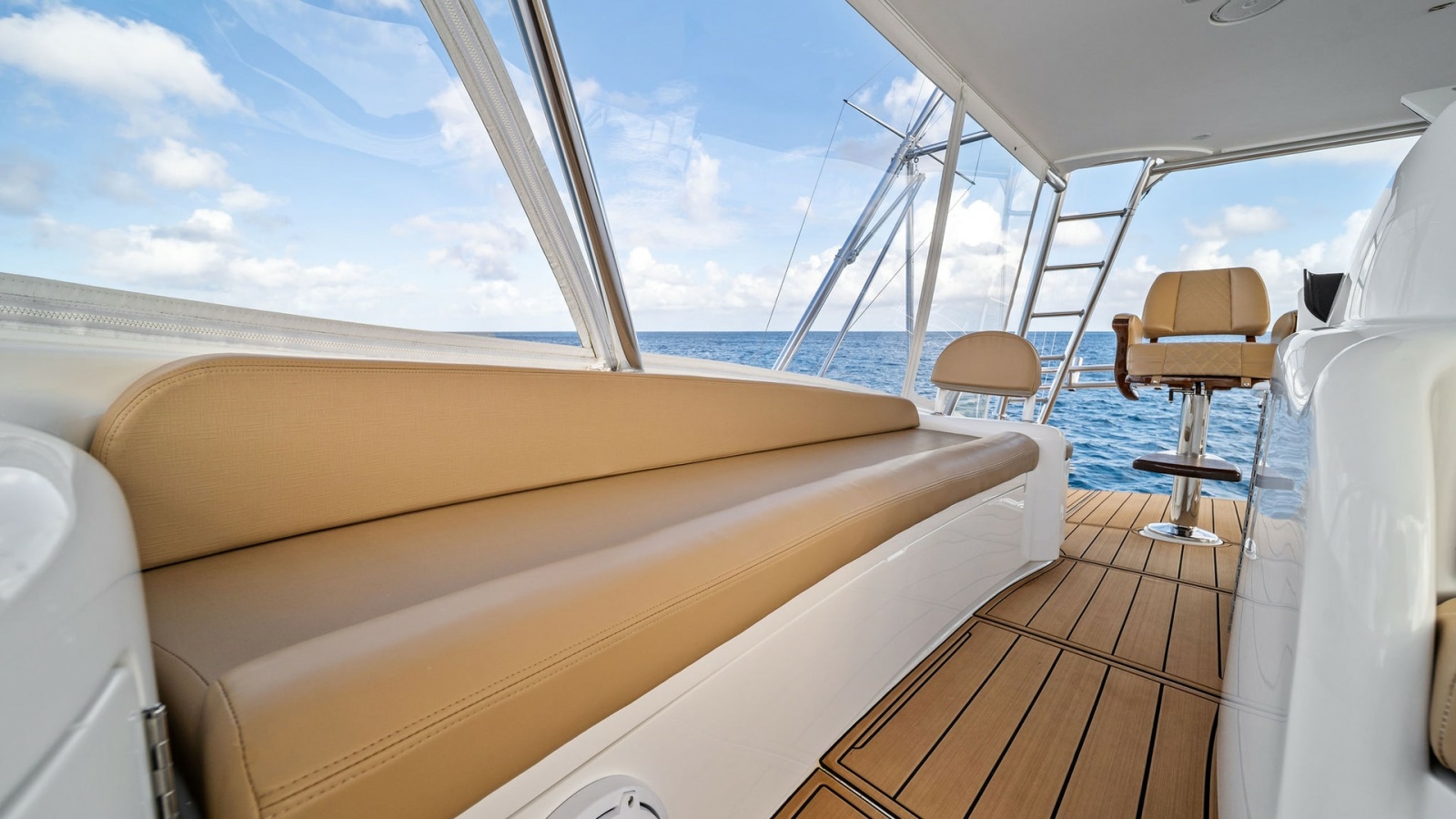 Flybridge Seating and Helm View