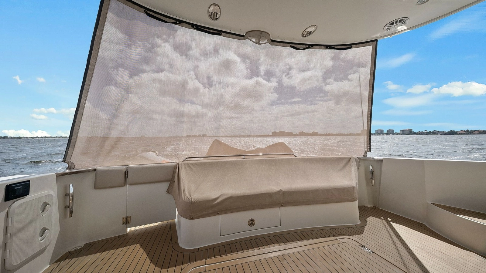 2008 Carver 56 Voyager