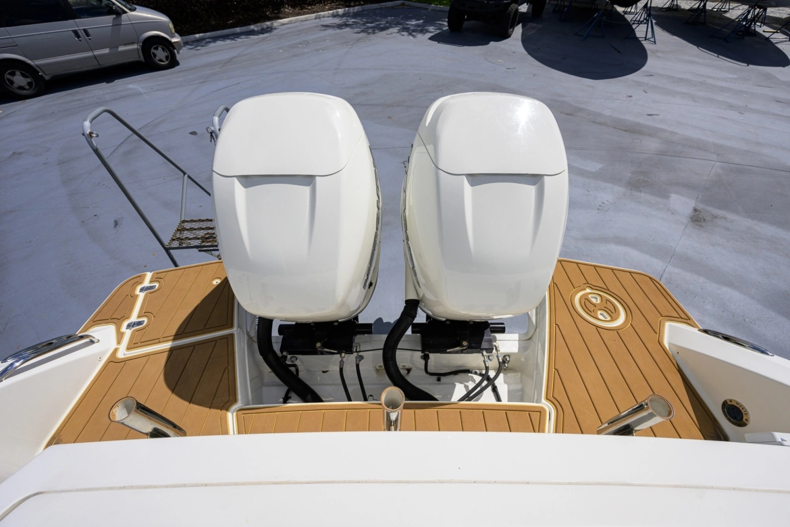 Boston Whaler 32 - Veronica