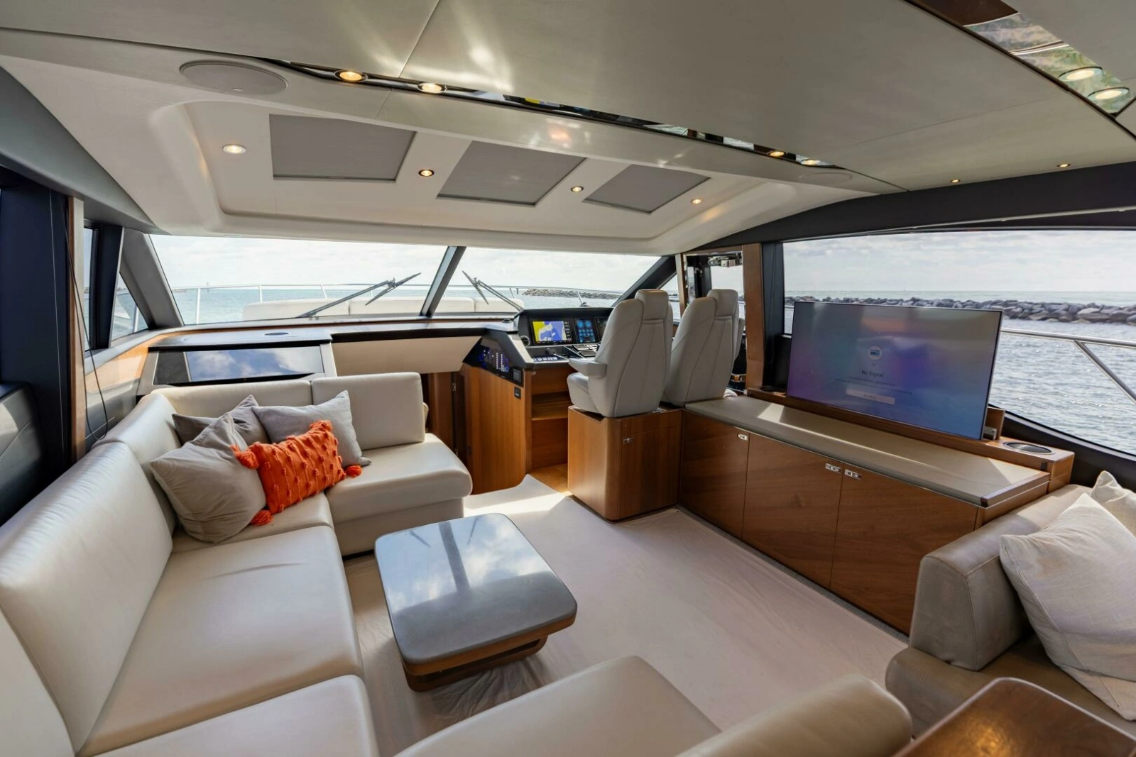 2019 Princess S65 photo 8