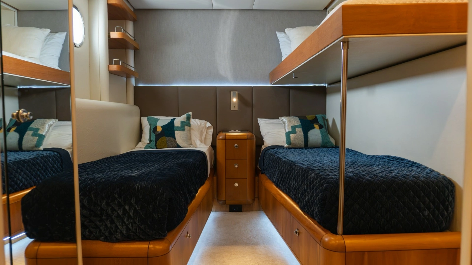 Twin Guest Cabin with Bunks