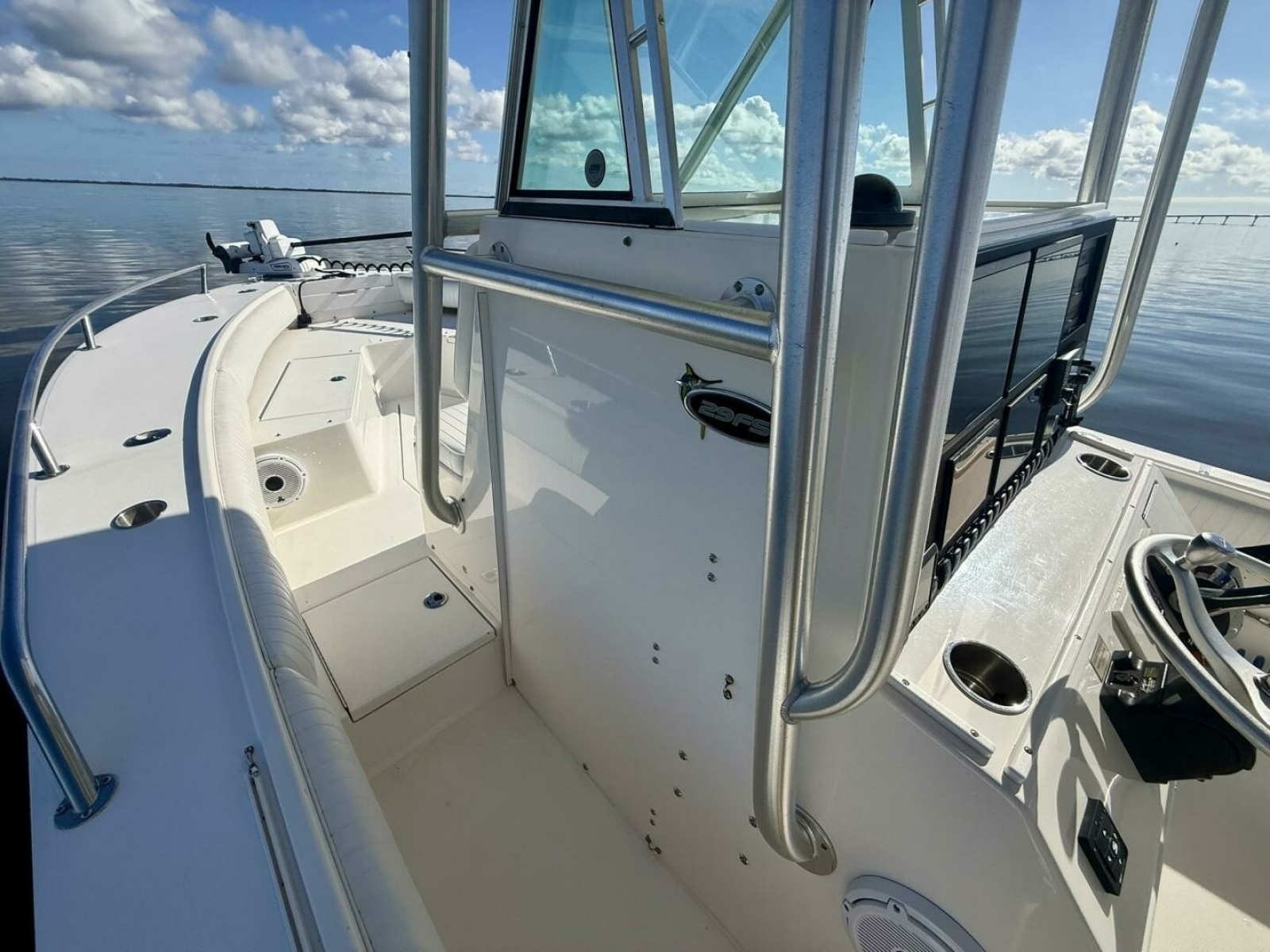 29' 2006 Regulator 29 FS