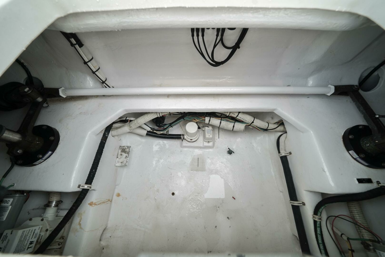 45' 2007 Viking 45 Convertible