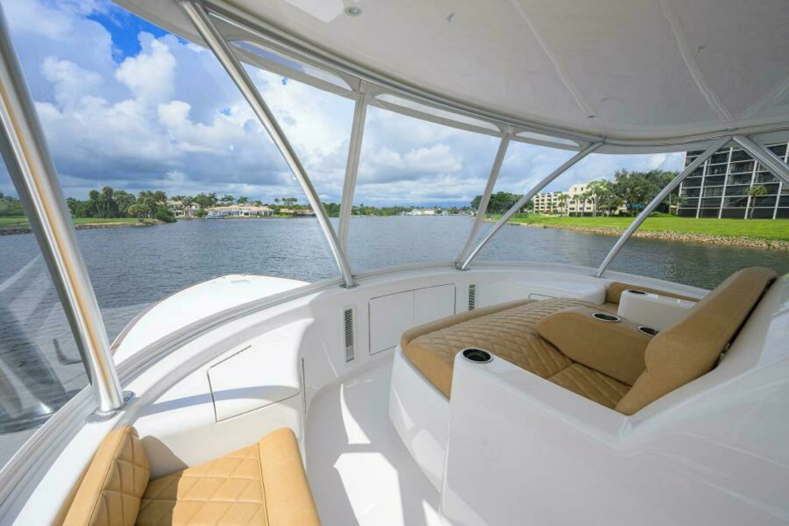 2023 Viking 64 Convertible - Flybridge
