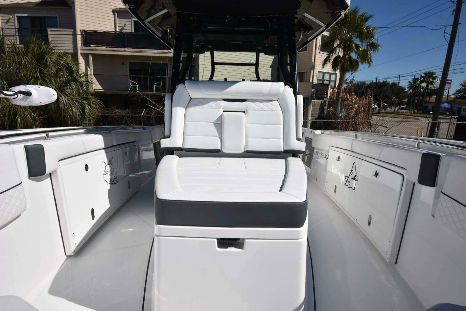 2021 Blackfin 332 