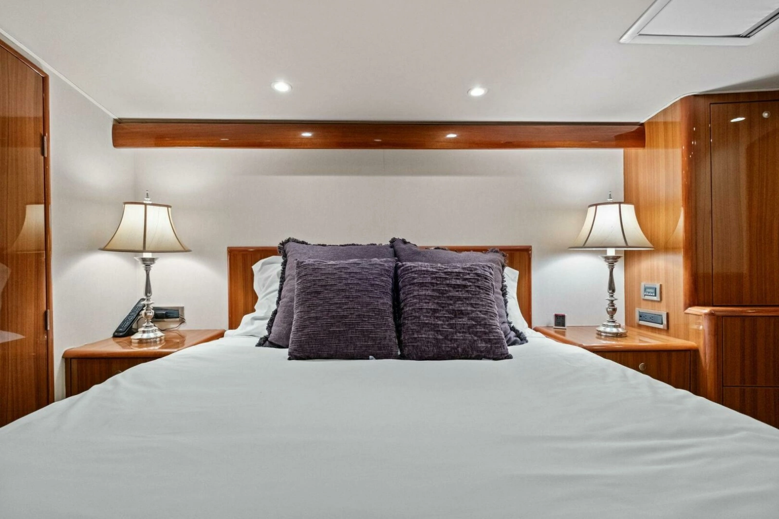 20  64ft Viking Yacht For Sale