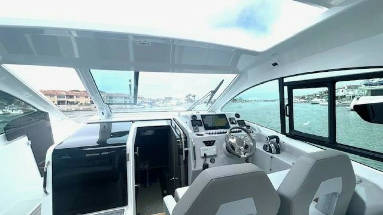 2022 Beneteau 32 Gran Turismo - FORTUNA