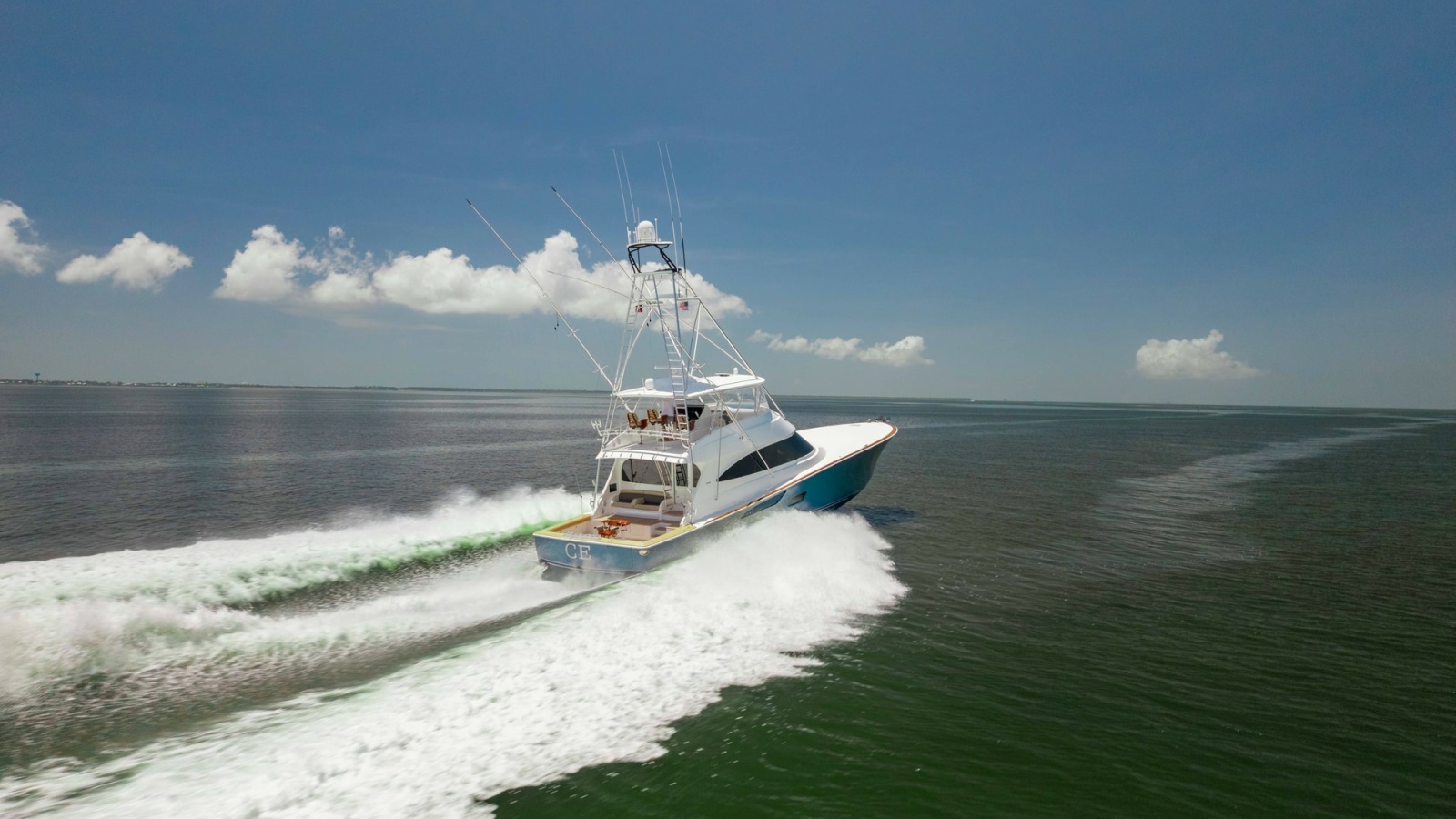 80' 2016 Viking 80 Convertible