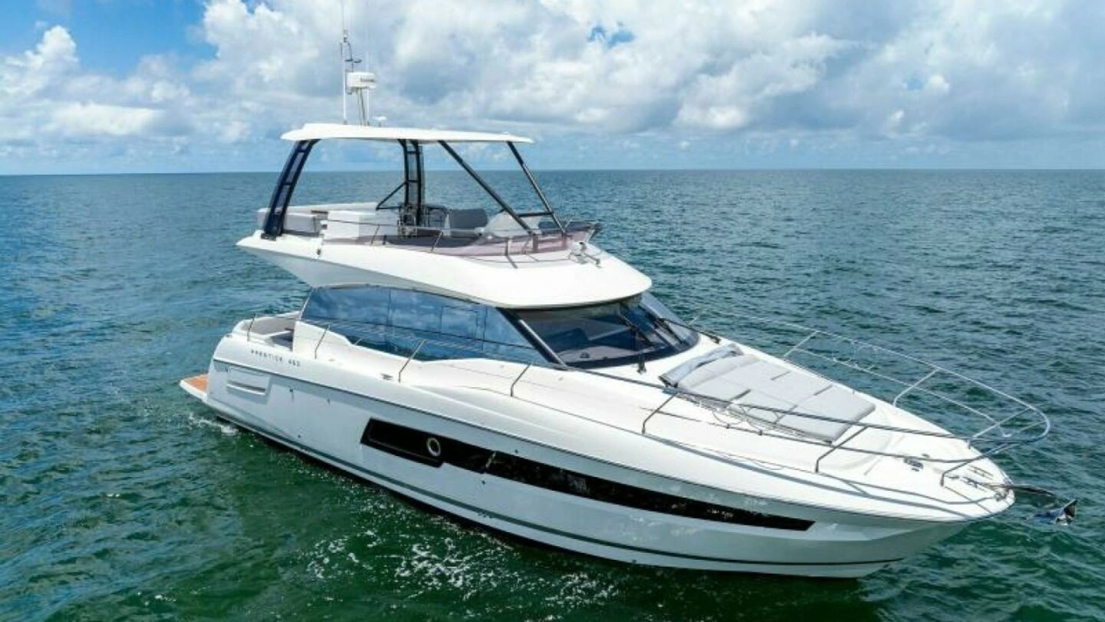 2025 Prestige 460 Flybridge - Sistership