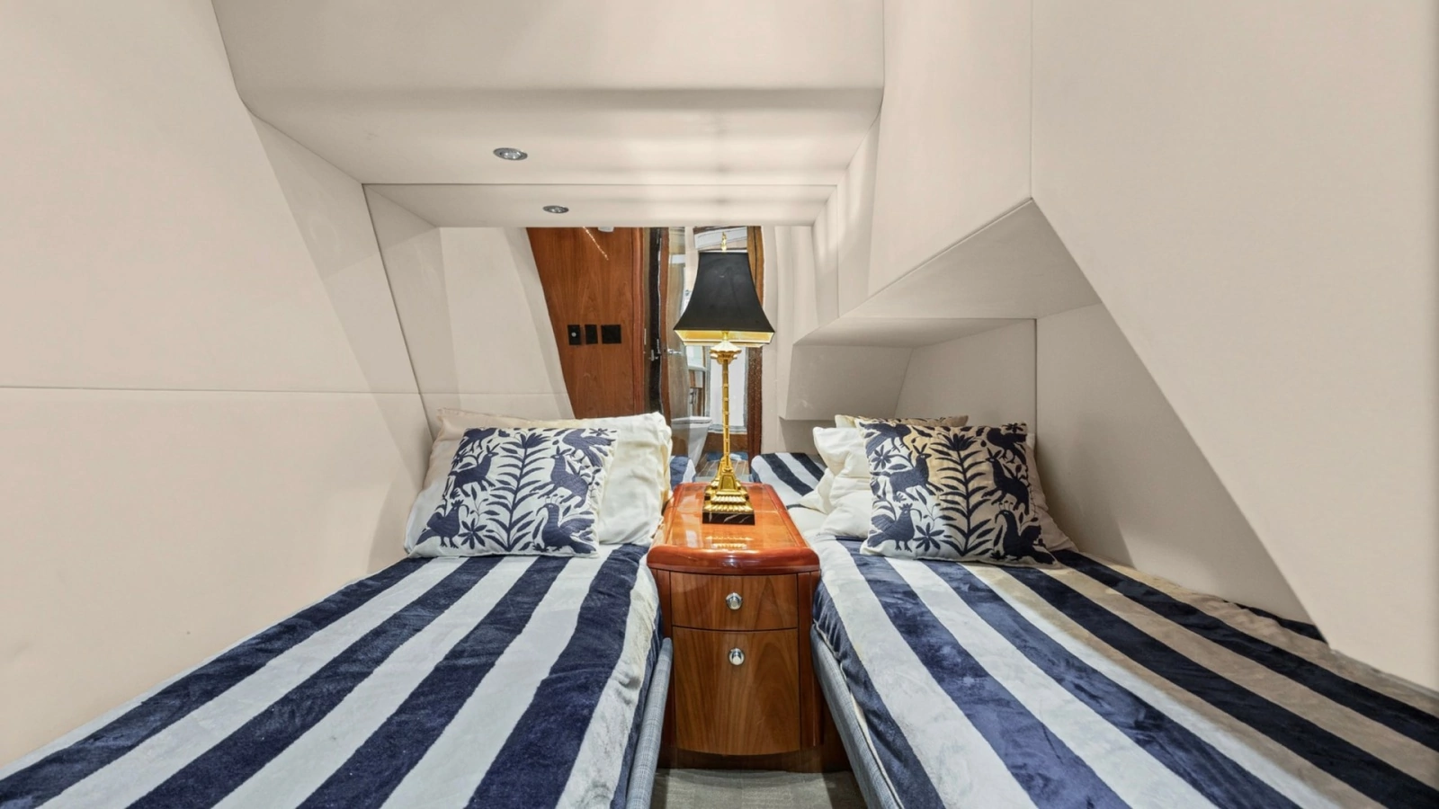 2008 54 Hatteras Convertible American Made Starboard Stateroom
