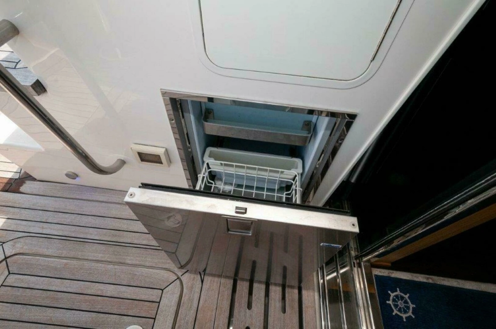 2018 Sea Ray L550 Flybridge photo 39