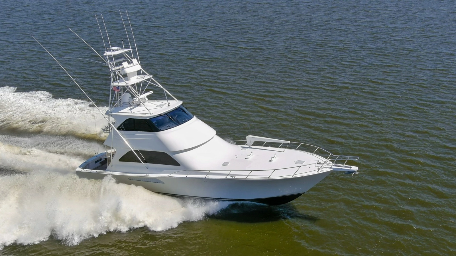 2007 64 Viking Enclosed Bridge Reel Blues Exterior (5)