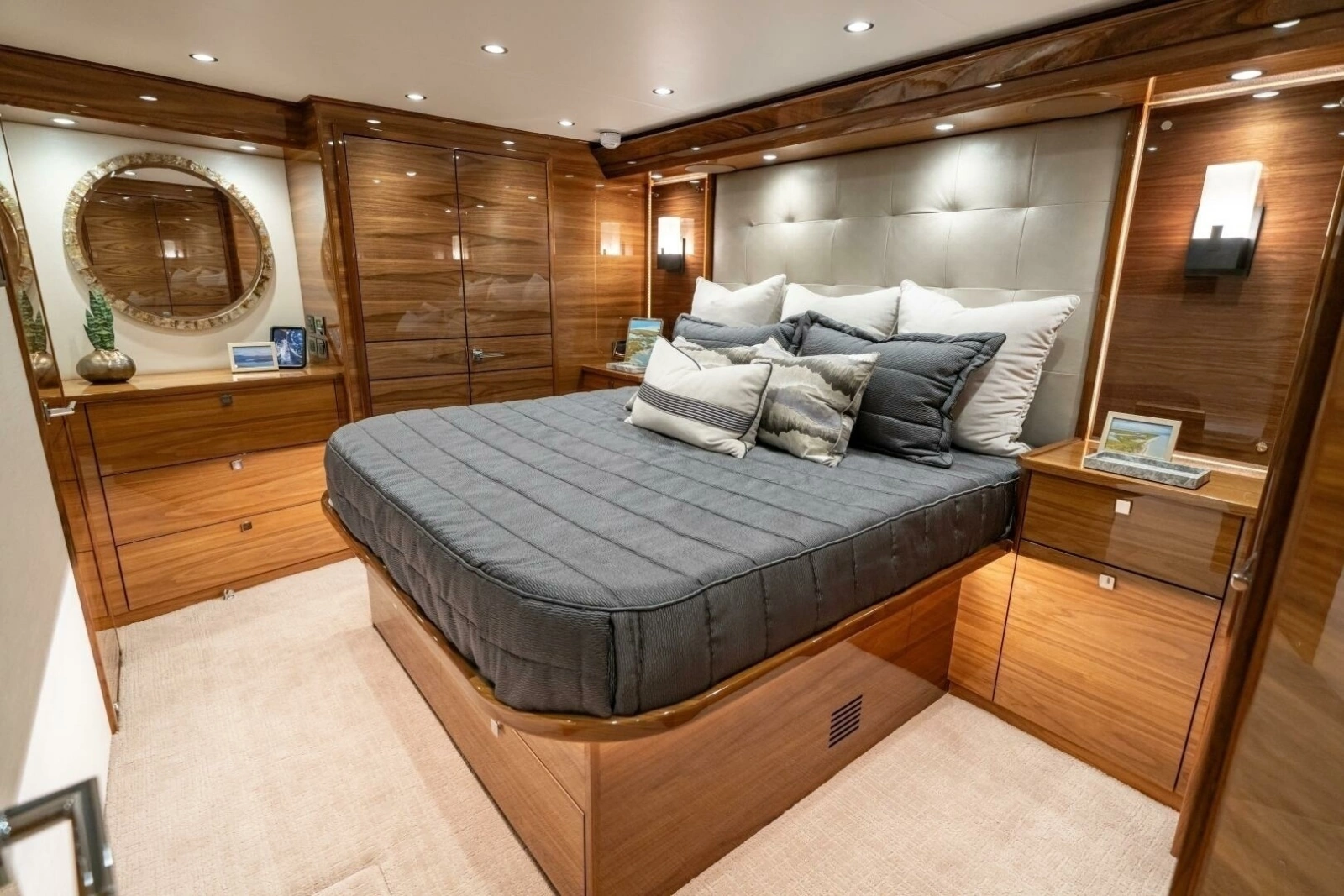 Viking 74 Convertible