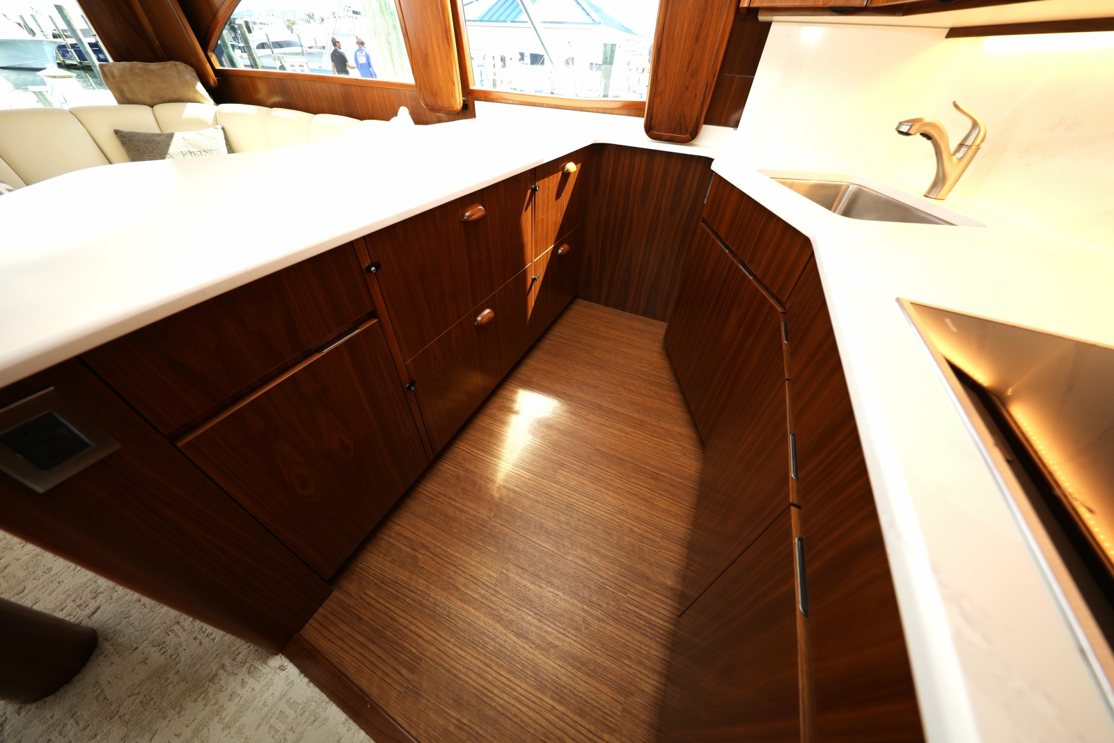 2023 Viking 54 Convertible
