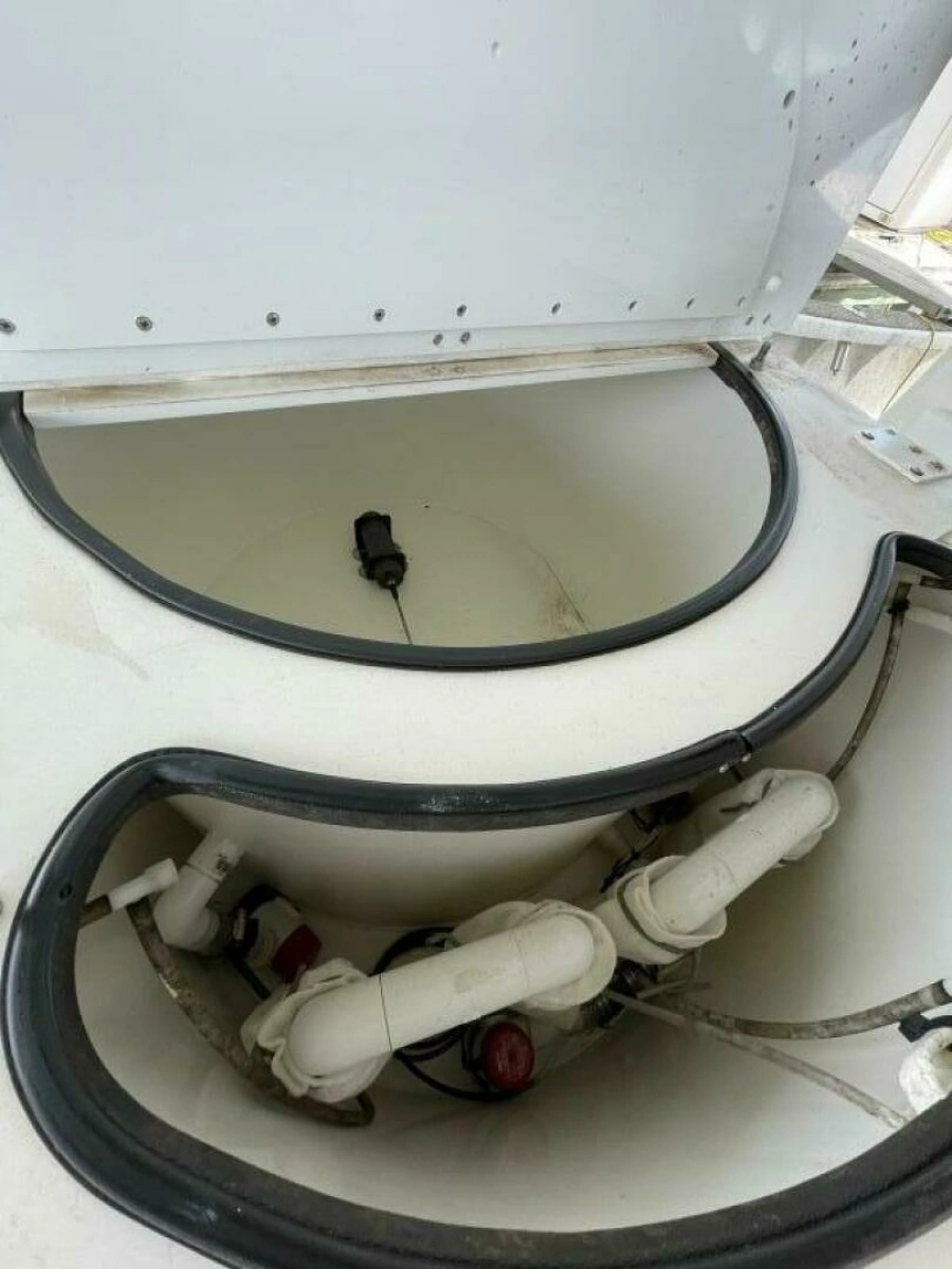 1997 Custom 31 Center Console Pullin Drag