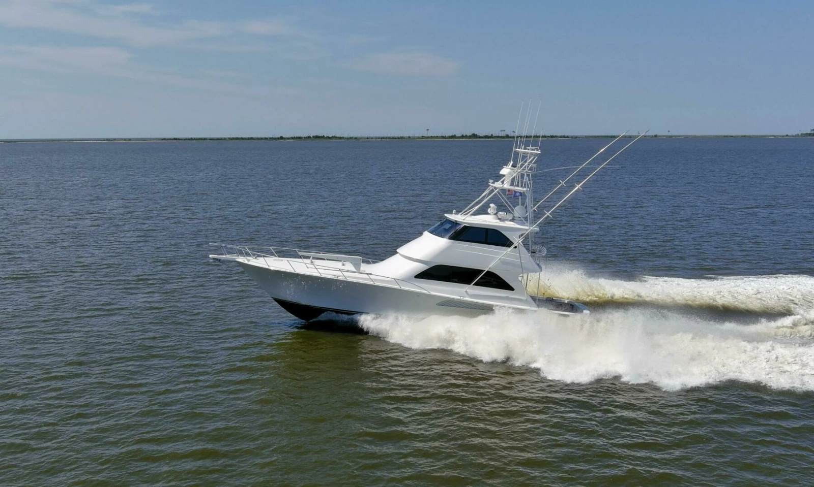 2007 64 Viking Enclosed Bridge Reel Blues Exterior (3)