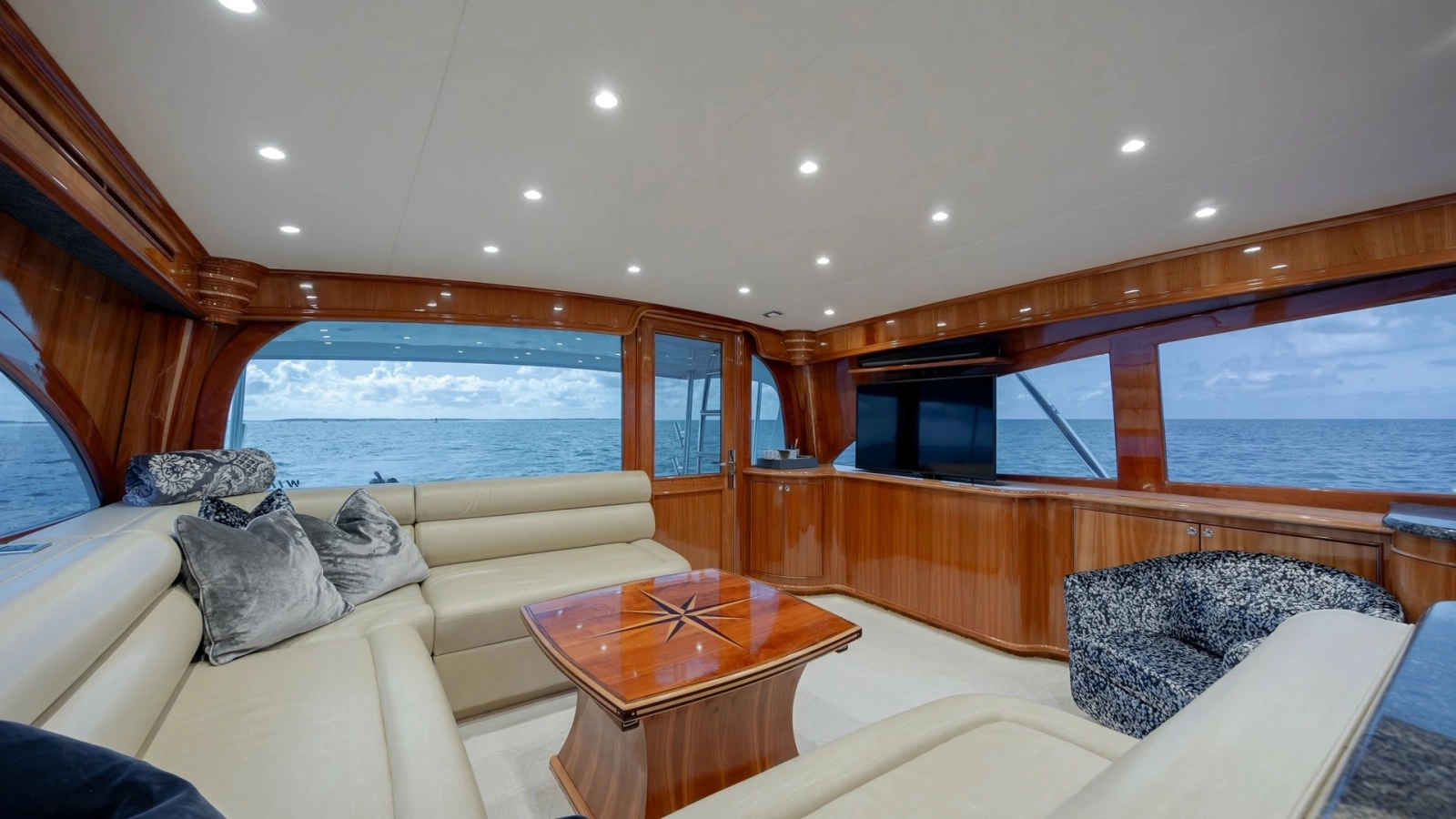 Luxurious Salon with Ocean Views