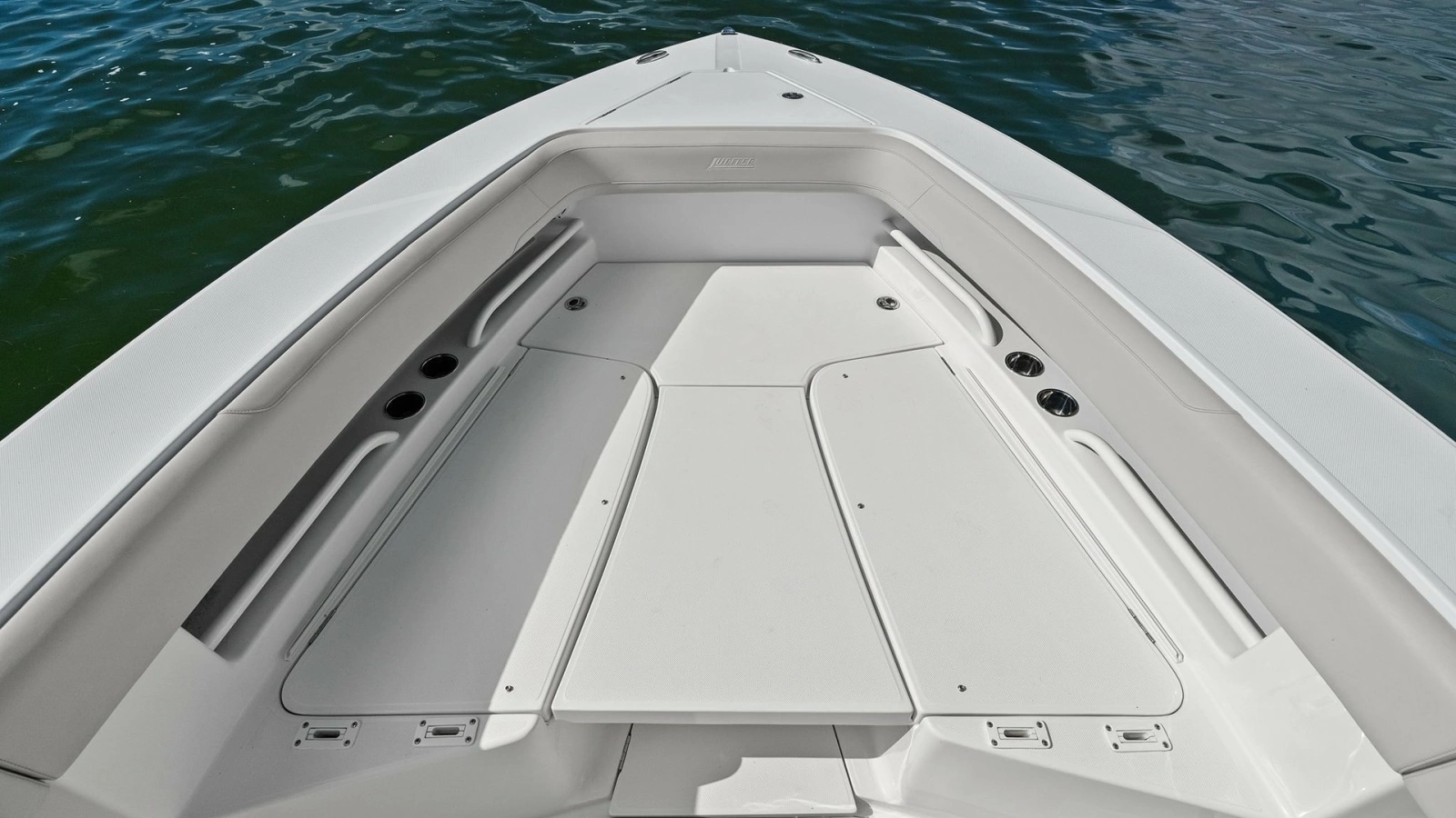 Spacious Bow Seating Area