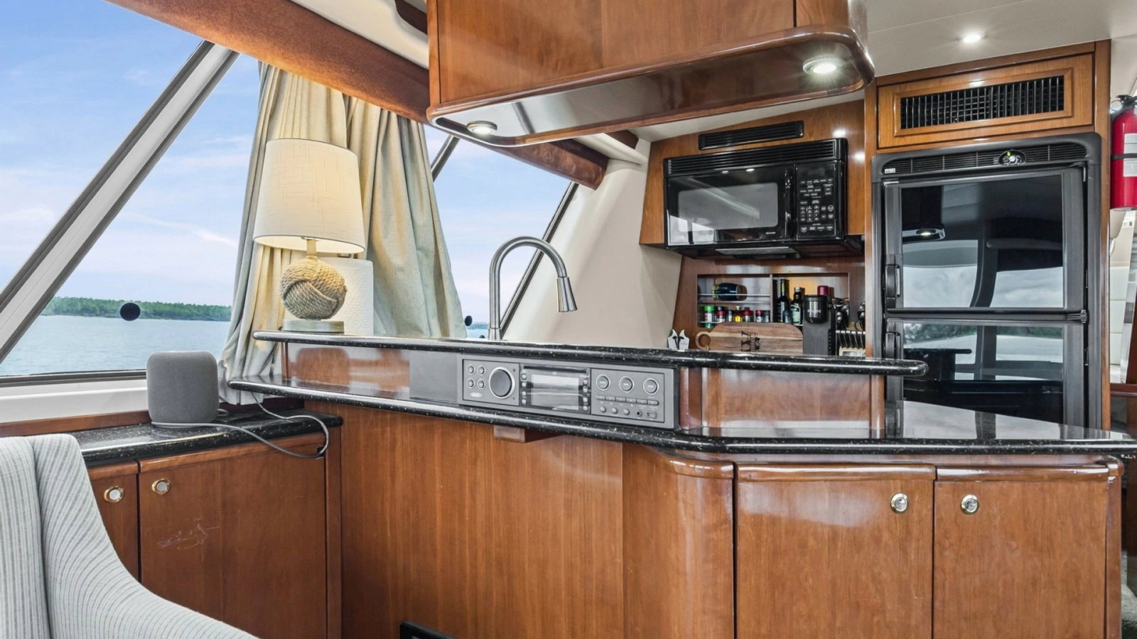 2007 Meridian 490 SE Pilothouse Trust Galley (3)