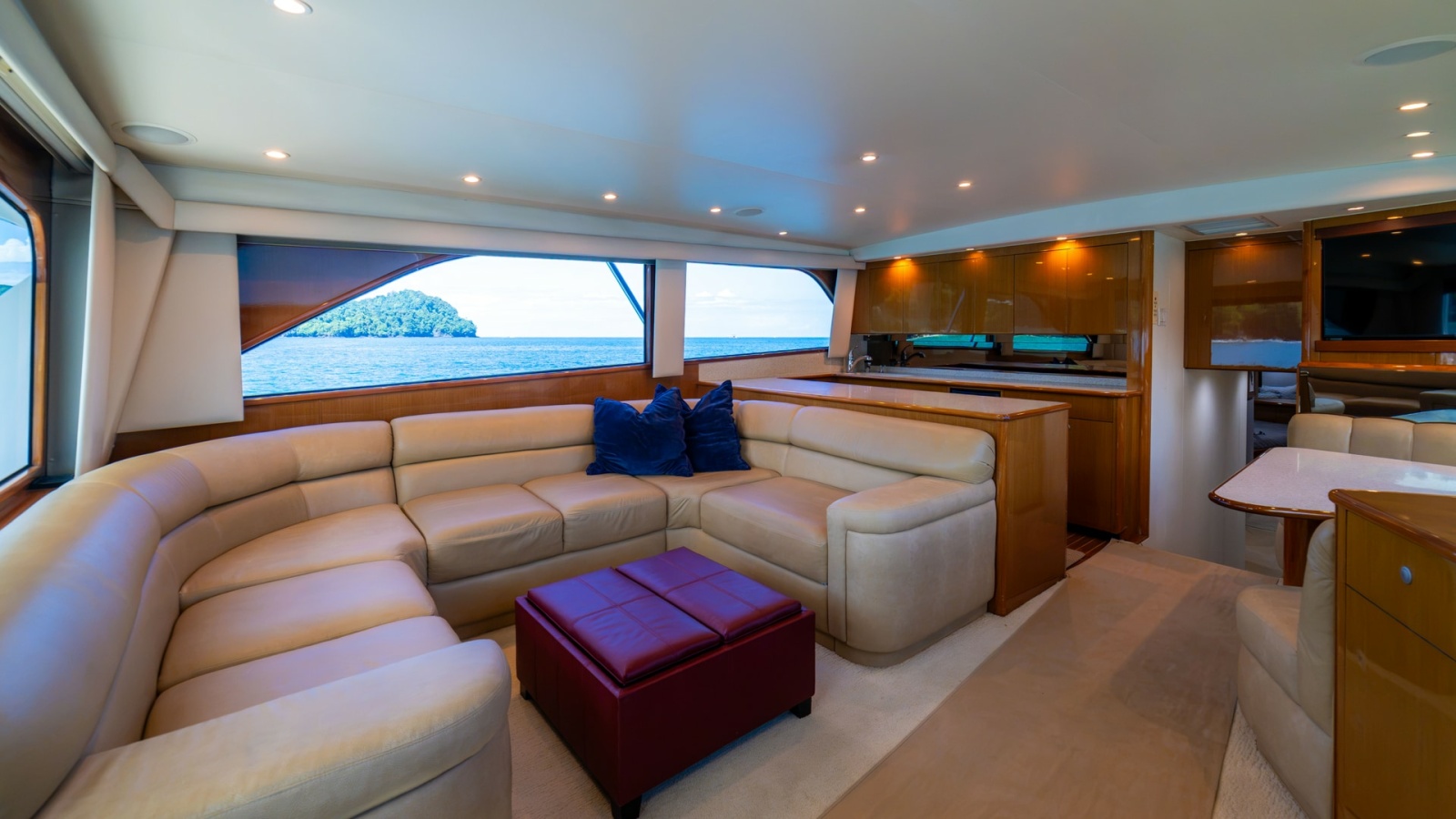 2001 Viking 61 Convertible- Caliente- Salon